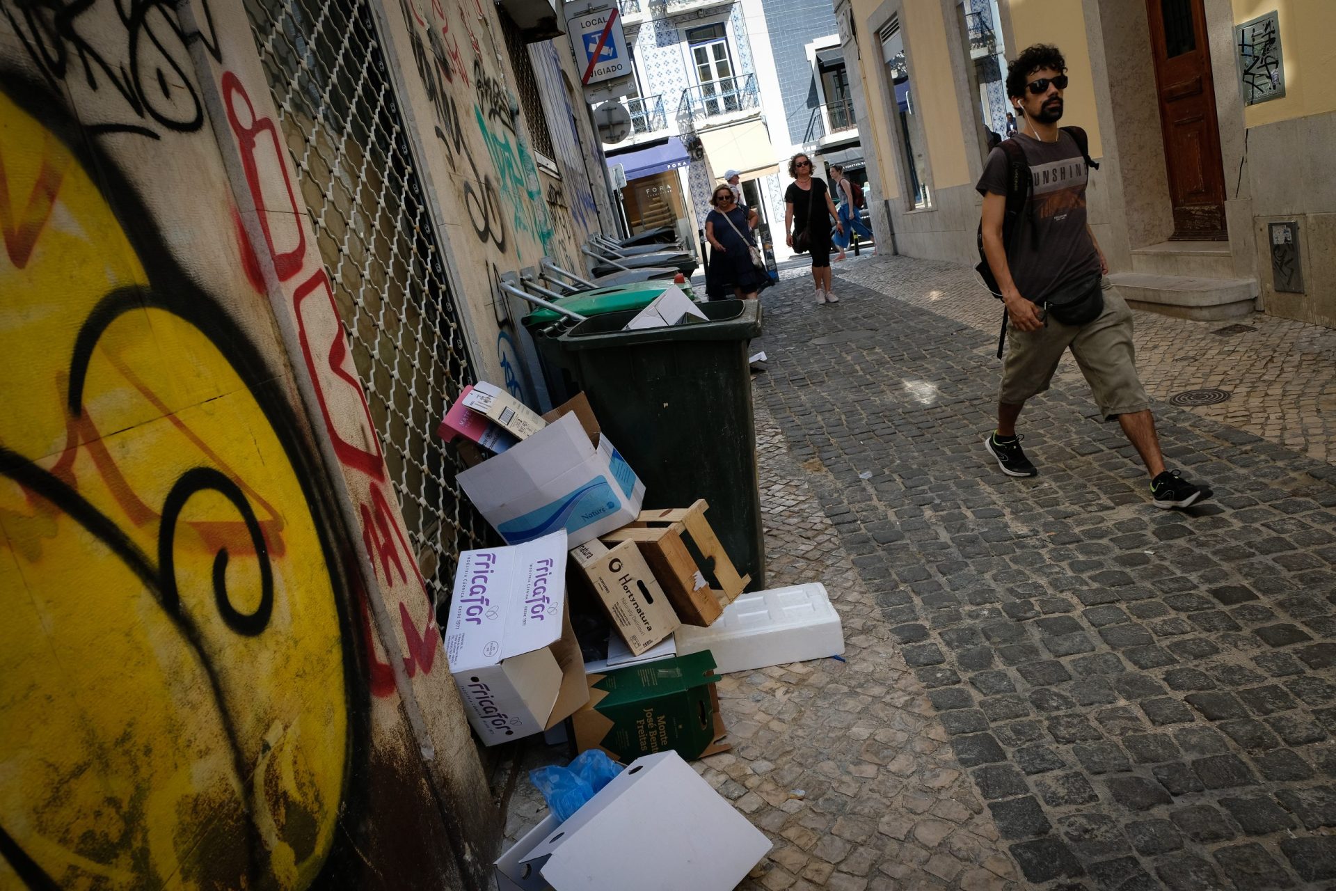 PSD anuncia que vai propor recolha de lixo 365 dias por ano em todas as freguesias de Lisboa