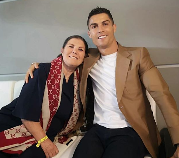 Dolores Aveiro voltou ao Instagram e não foi para defender Ronaldo | FOTO