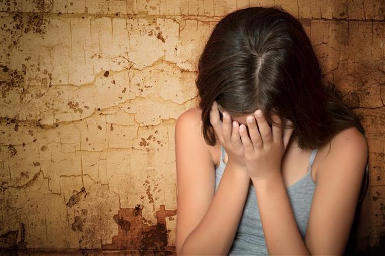 Pai confessou abusos a filha de 15 anos
