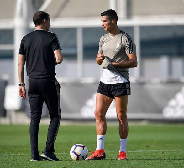 Allegri: “Cristiano Ronaldo está sereno, a trabalhar com seriedade”
