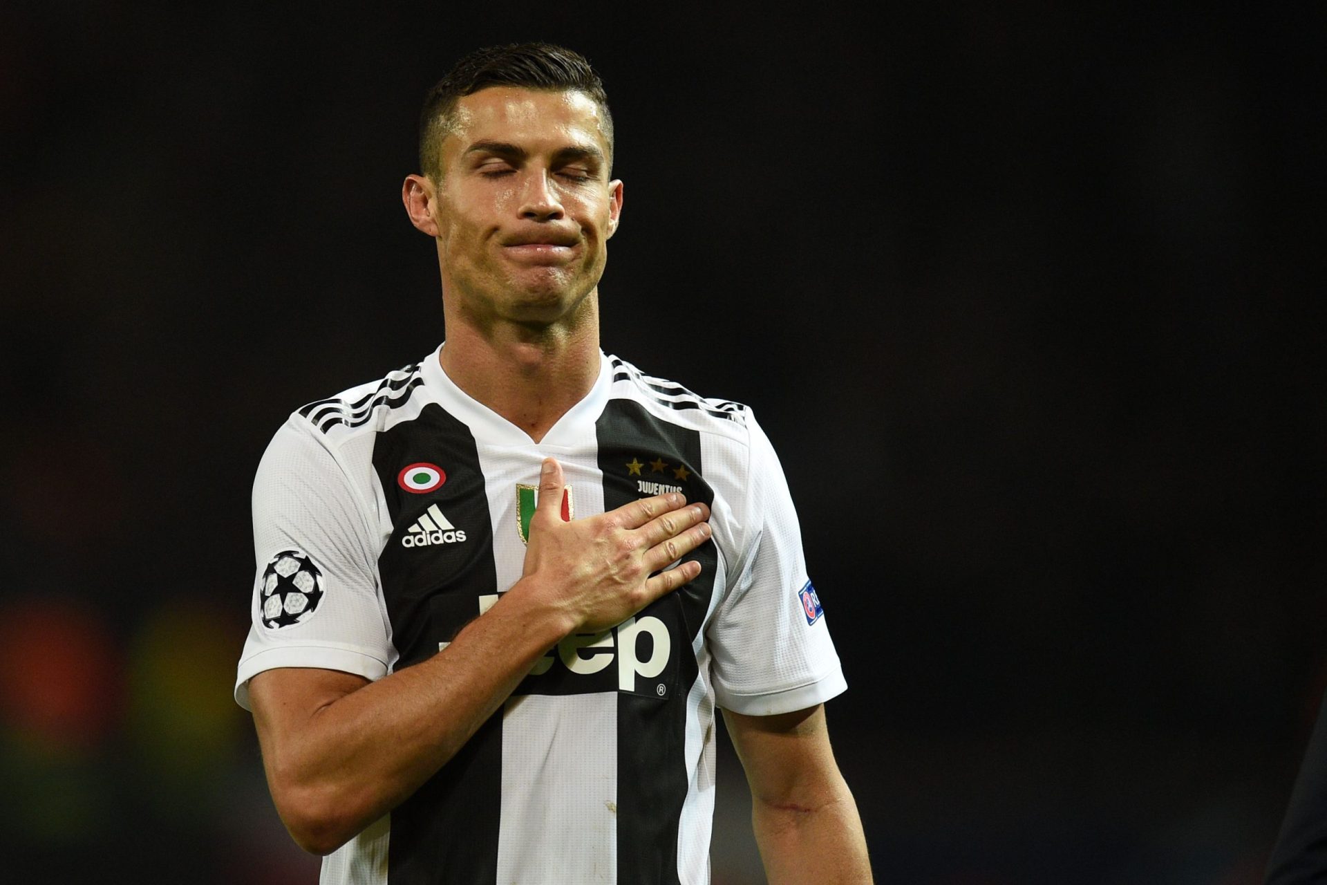 Depois de regresso &#8220;emotivo&#8221; a Old Trafford, Ronaldo volta a deixar mensagem para os adeptos