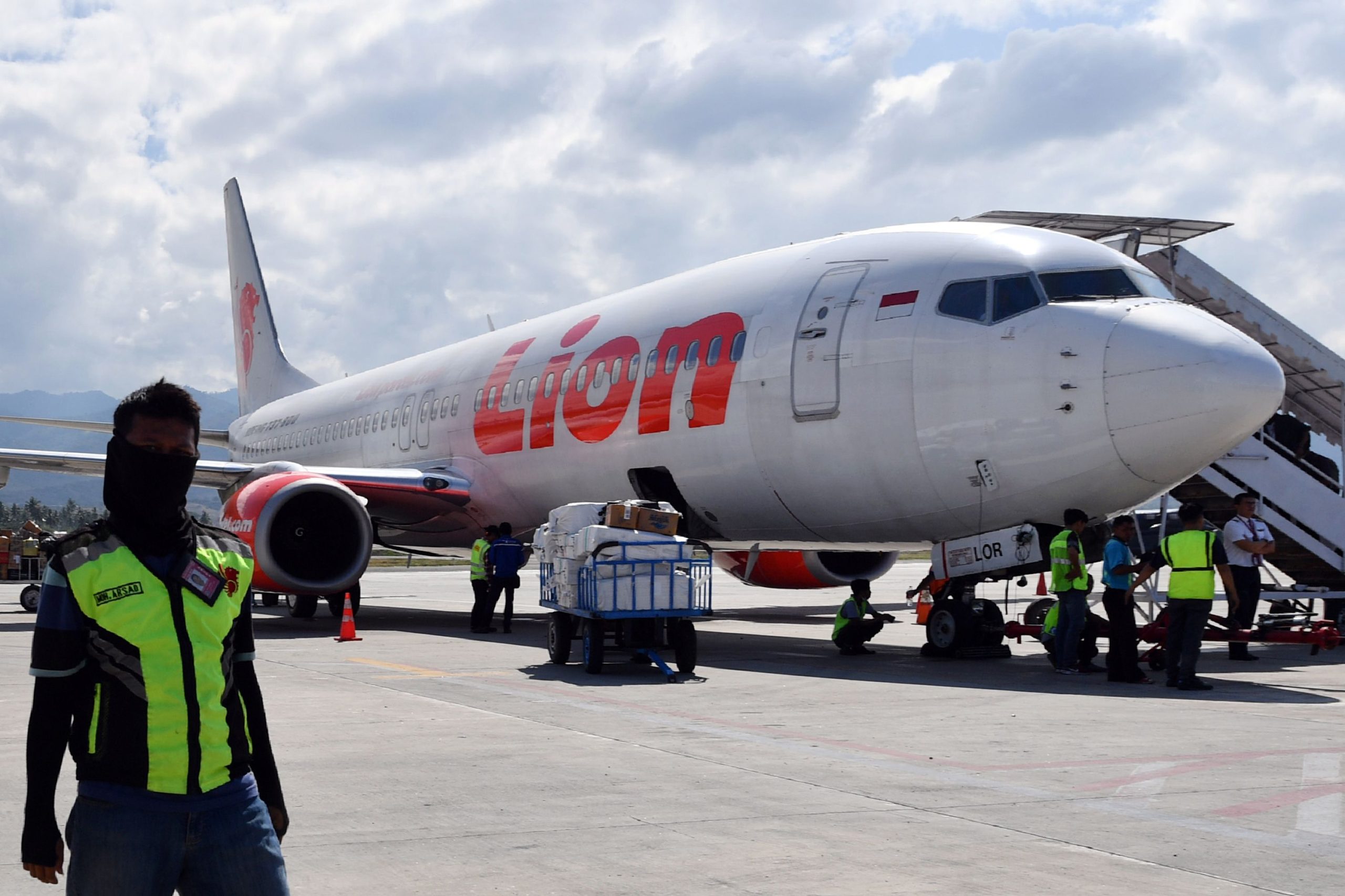 Avião da Lion Air que caiu no mar tinha apresentado problemas técnicos no voo anterior