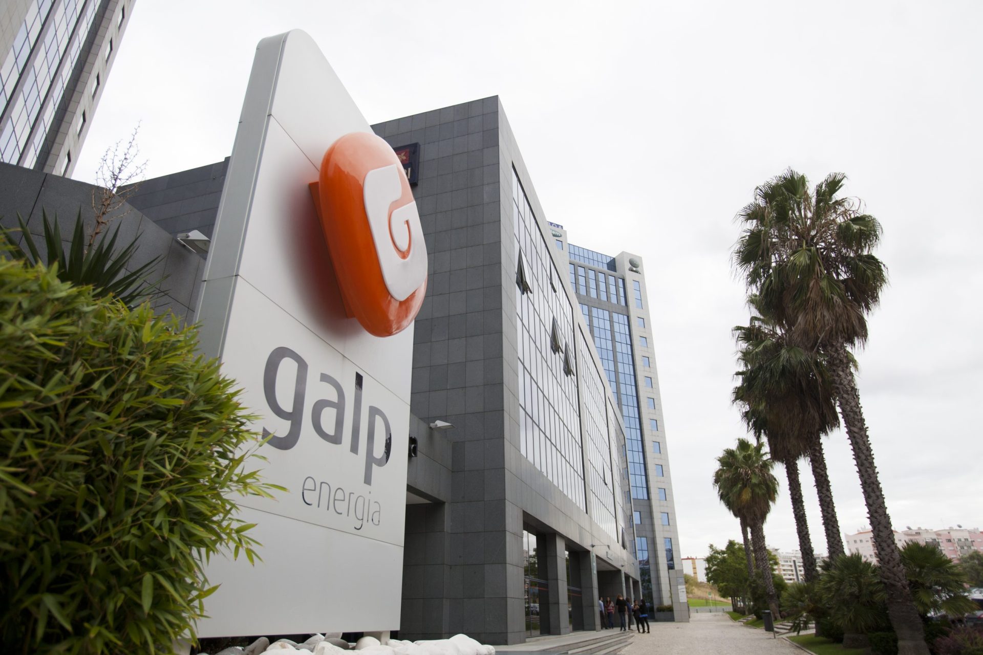 Galp vai passar a cobrar 2 euros a clientes que se atrasem no pagamento da fatura