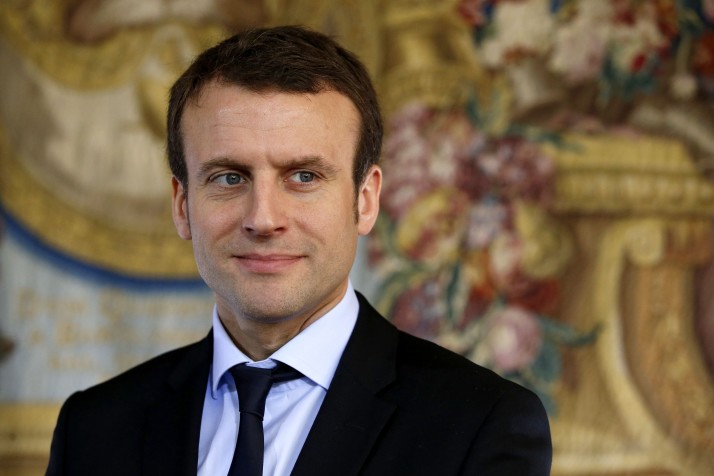 Foto de Emmanuel Macron gera polémica