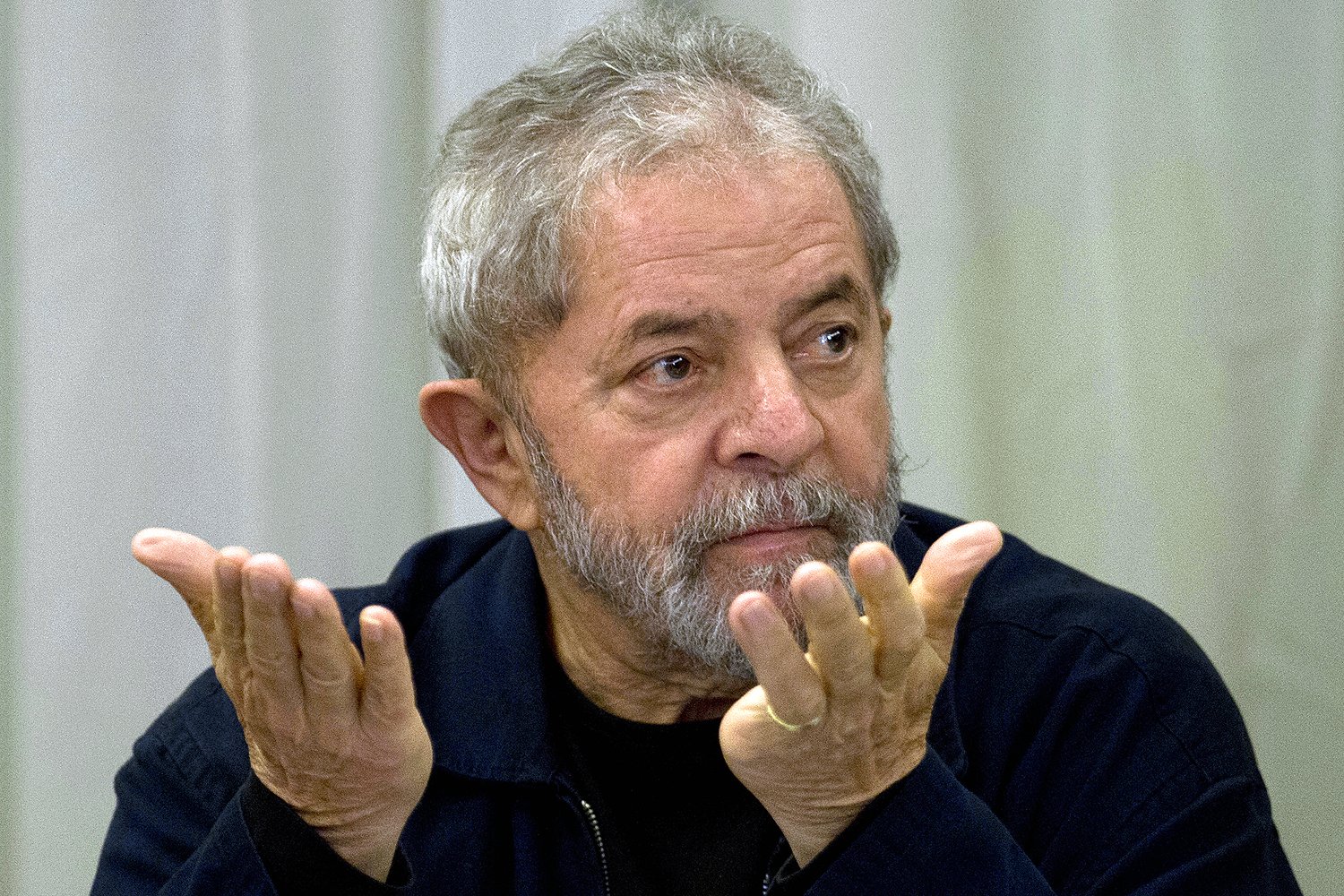 Lula da Silva não vai poder votar nas eleições do Brasil