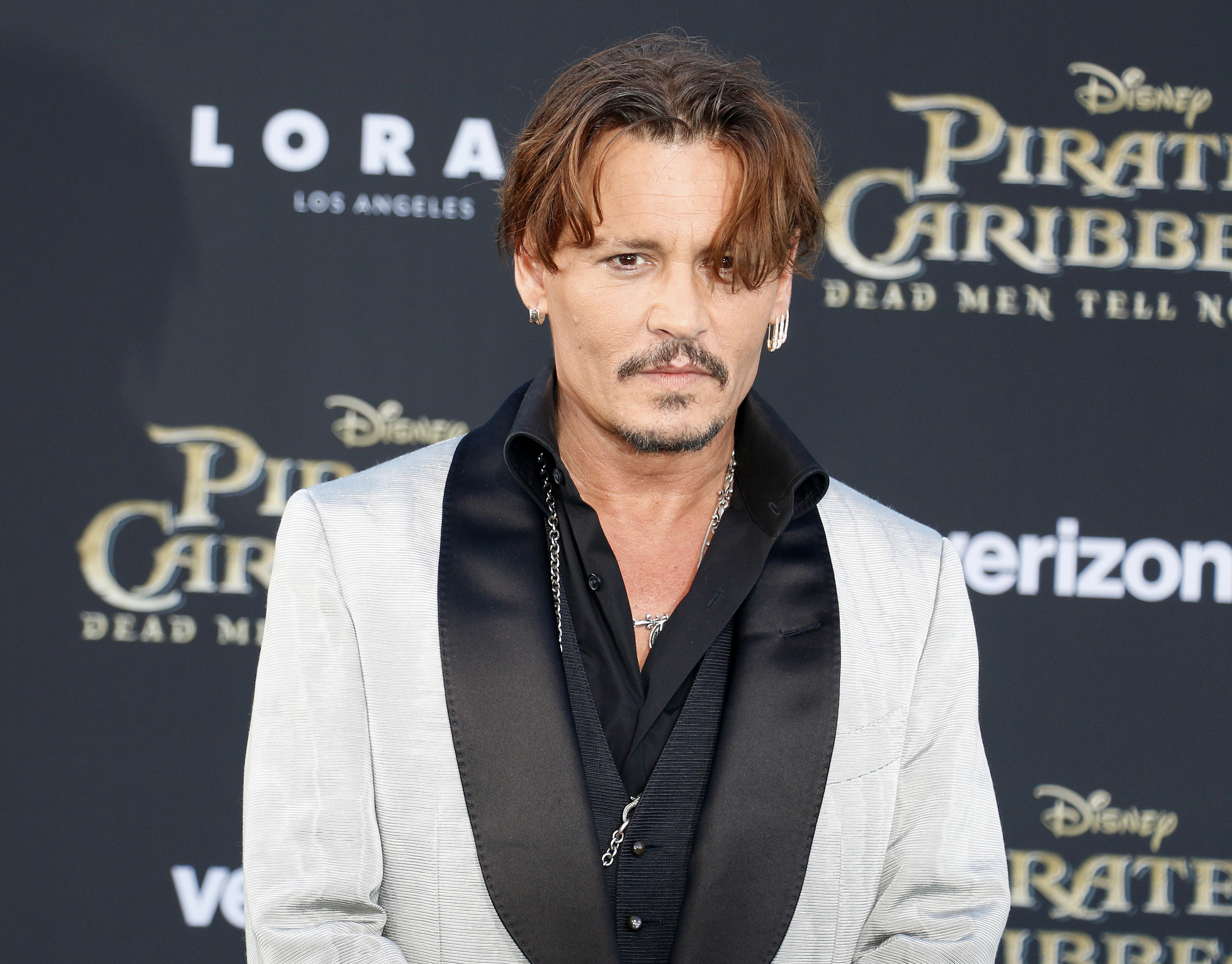 Johnny Depp diz que Hollywood  é um &#8220;circo de m****&#8221;
