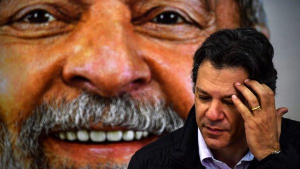 Haddad visita Lula da Silva na prisão