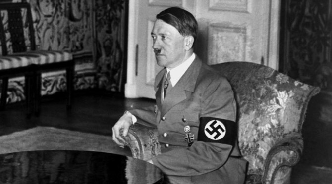 Relatório revela que Hitler tinha “tendências homossexuais”