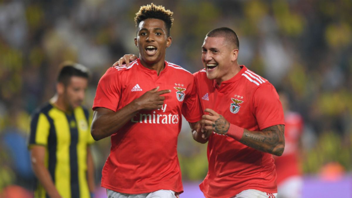 Castillo diz que os treinos do Benfica “são duros”