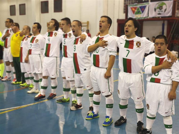 Seleção portuguesa com Síndrome de Down sagra-se campeã europeia de futsal