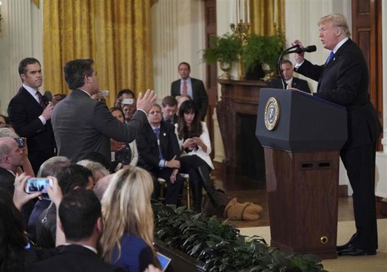 Jornalista da CNN volta a ter autorização para entrar na Casa Branca