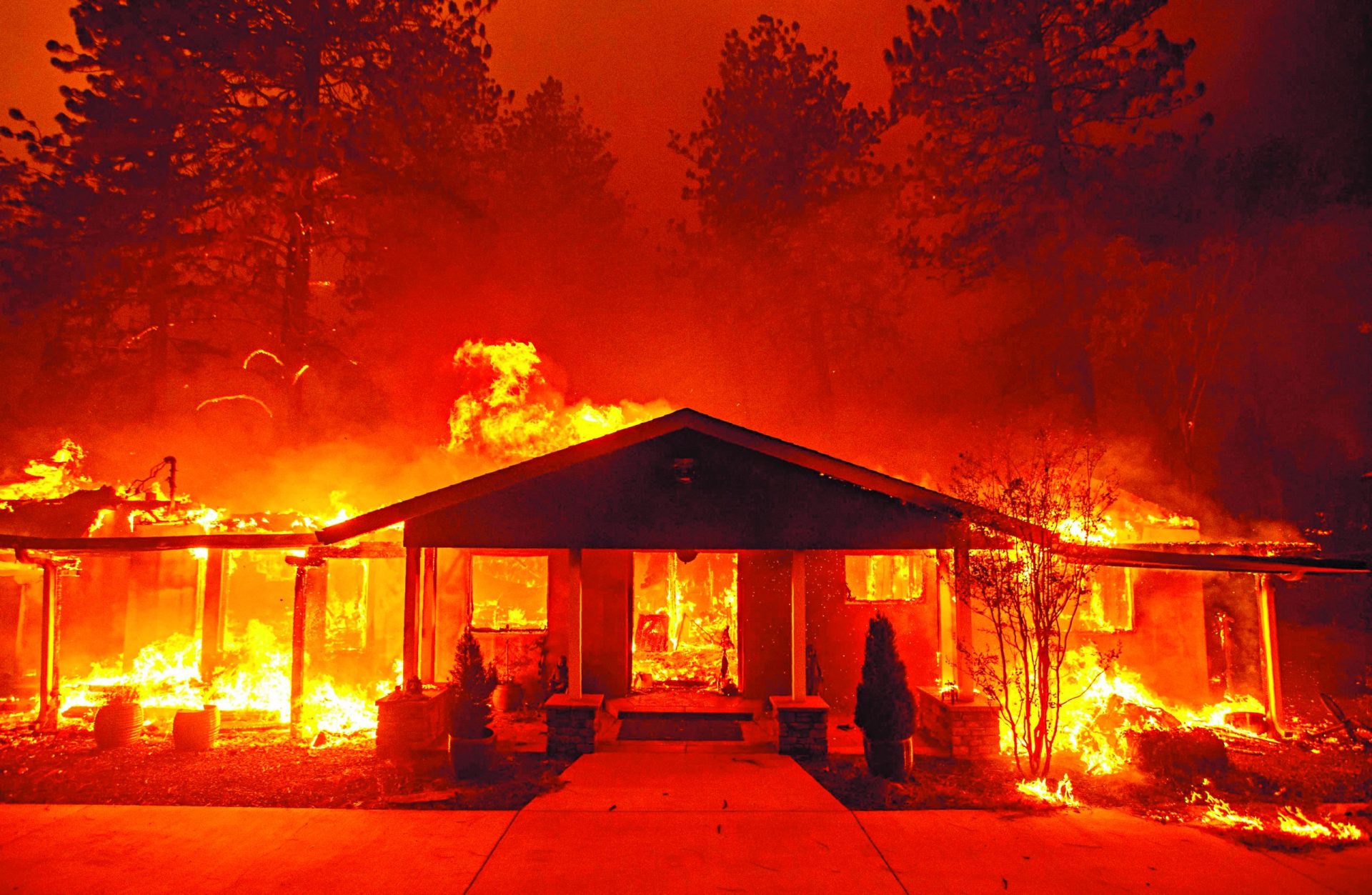 Califórnia  O mais mortífero incêndio não dá descanso