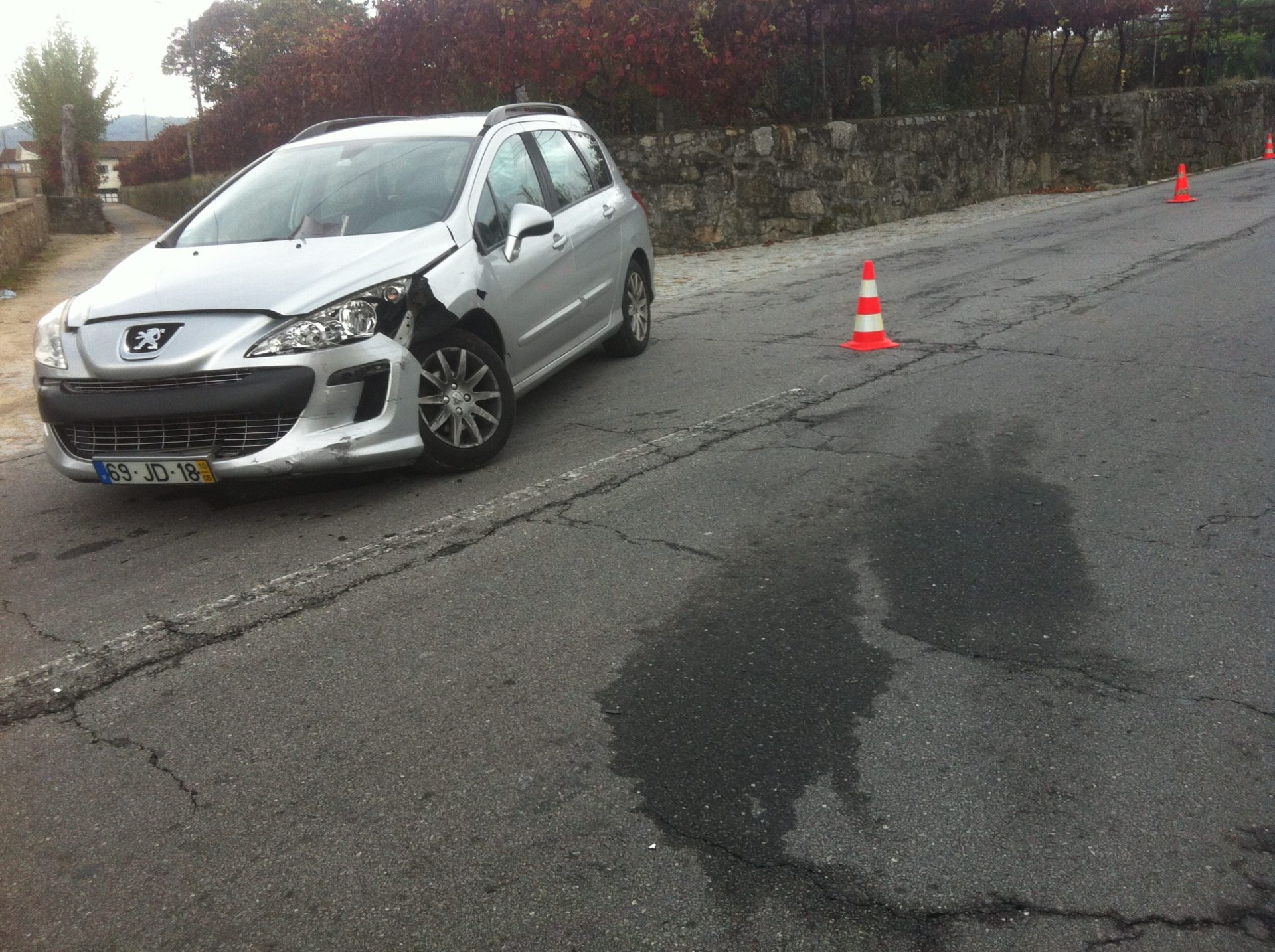 Enfermeiros feridos em colisão rodoviária em Braga