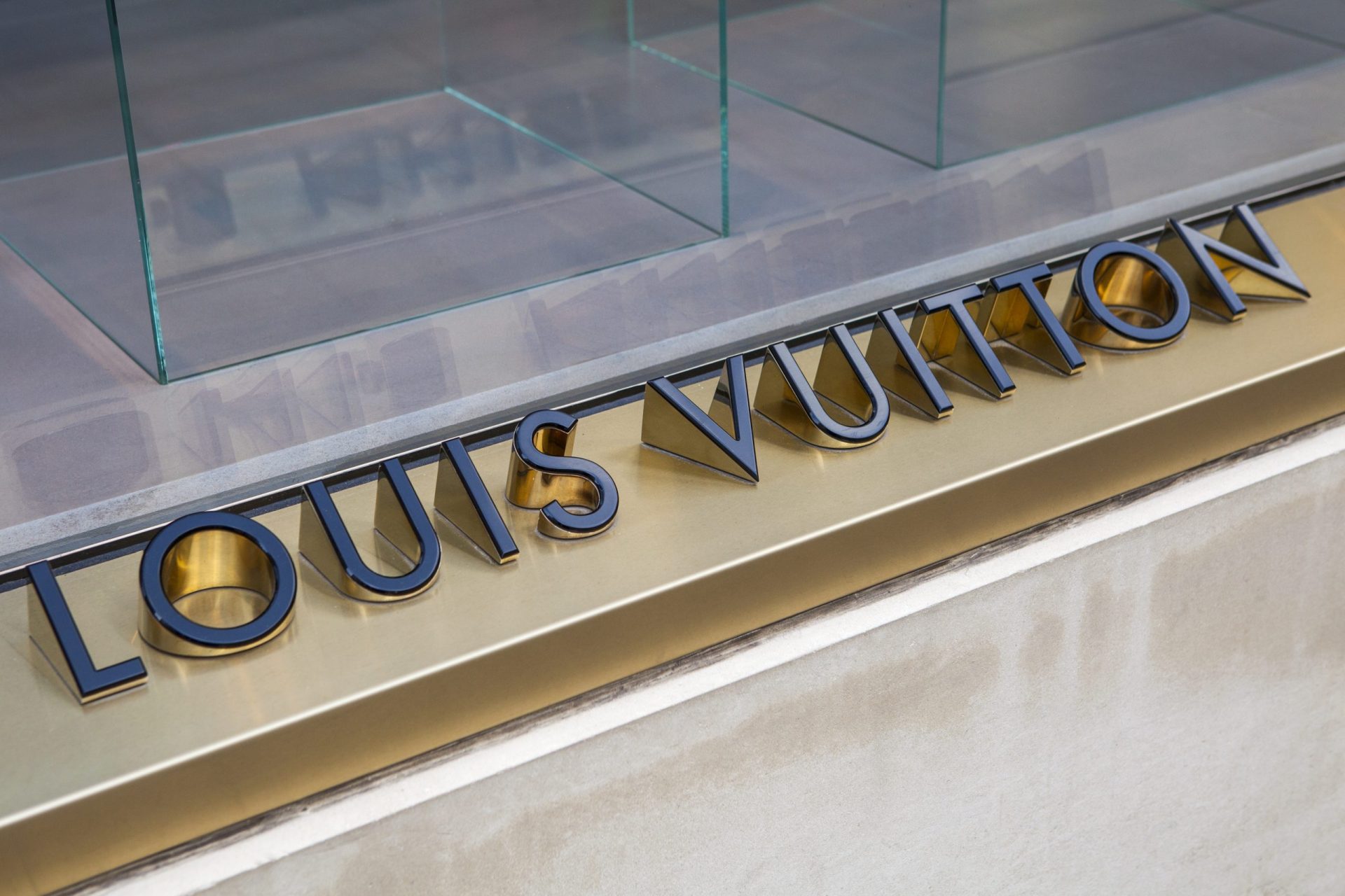Modelo da Louis Vuitton acusado de matar outro modelo