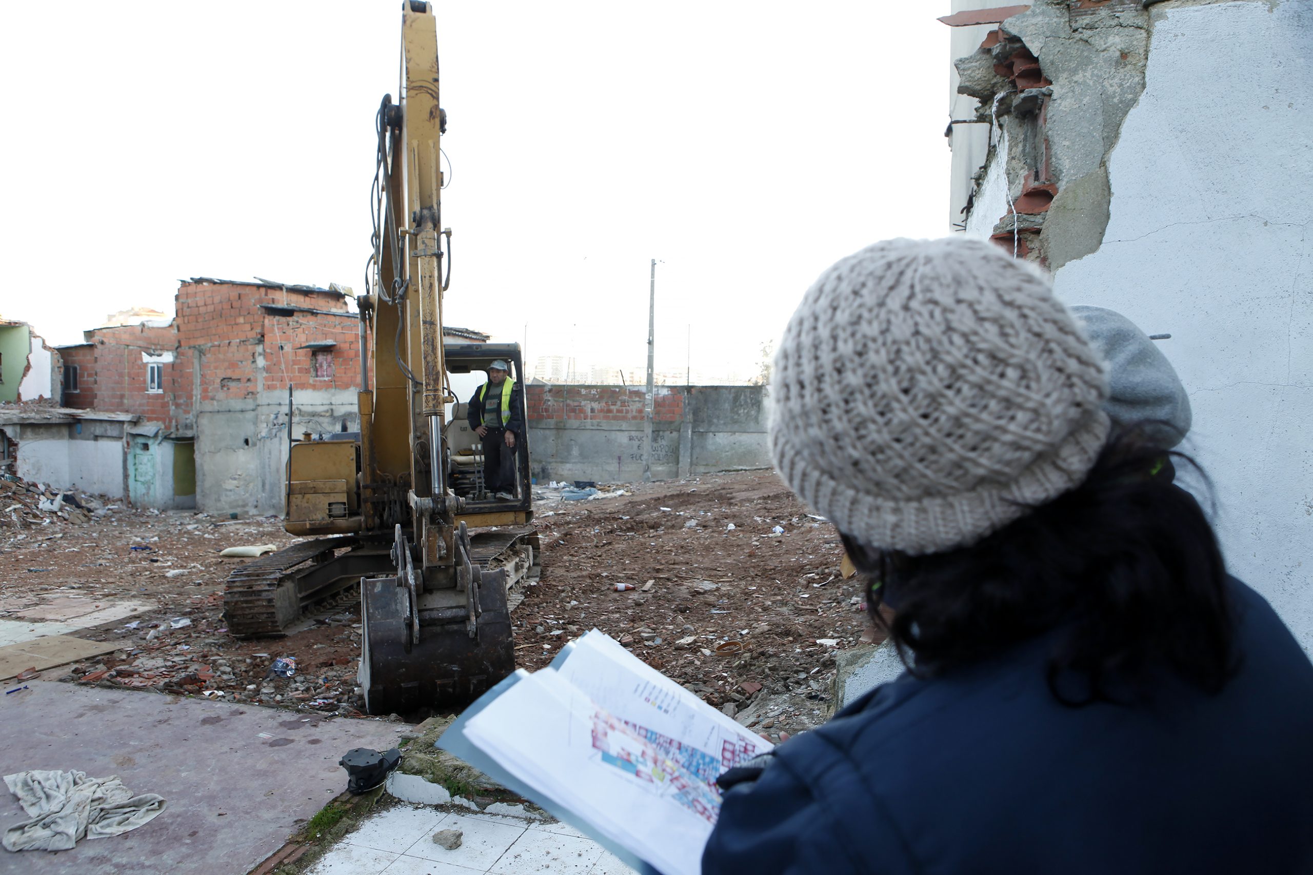 Câmara Municipal da Amadora voltou a avançar com as demolições no bairro 6 de maio
