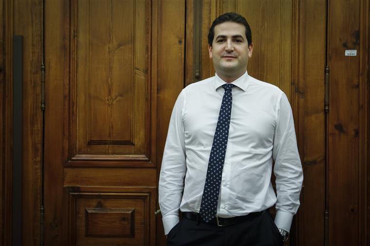 PSD. Hugo Soares mantém-se como líder de bancada até fevereiro