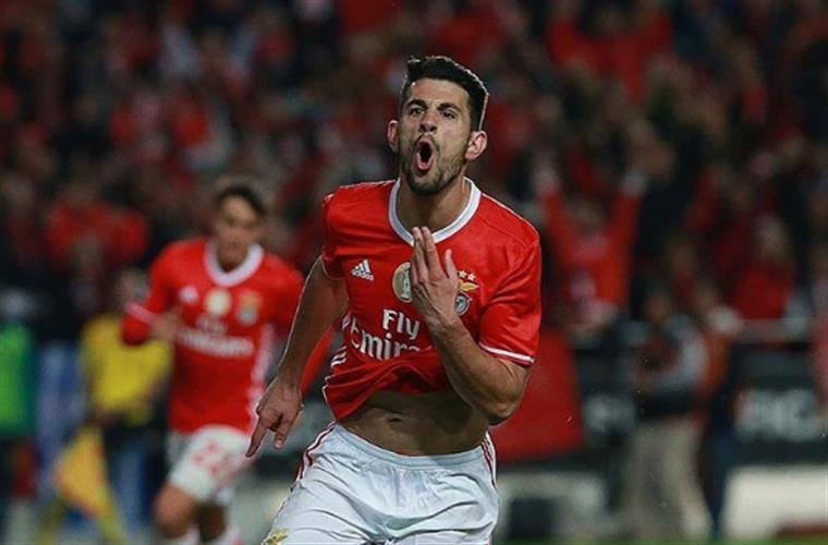 Benfica vence Cova da Piedade e segue em frente na Taça de Portugal