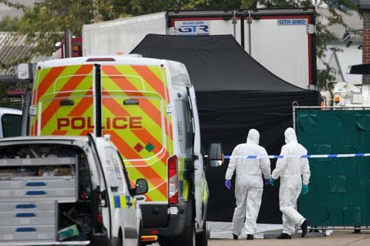 Há mais dois detidos no caso dos 39 mortos encontrados em camião em Inglaterra