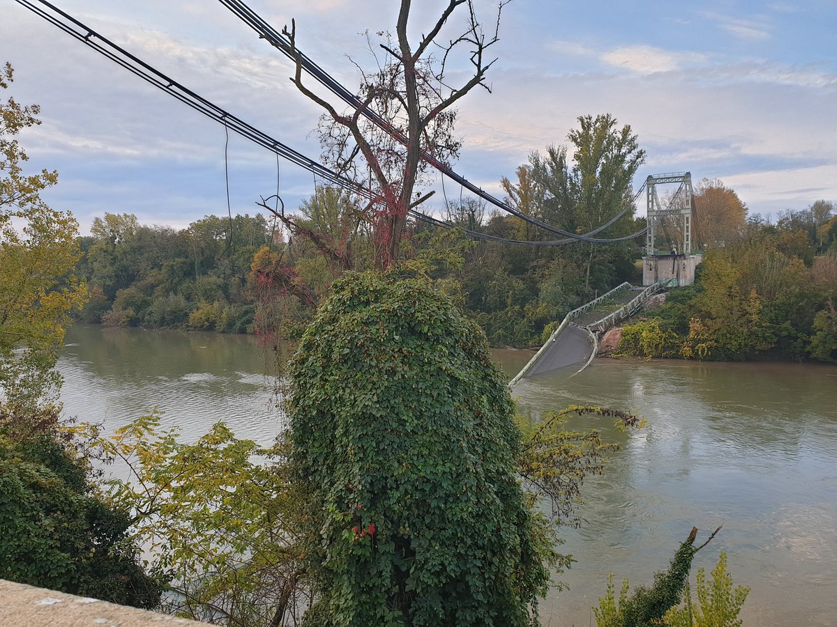 Ponte colapsa em Toulouse e pelo menos uma pessoa morreu