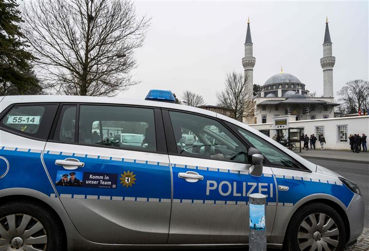 Polícia alemã detém homem suspeito de estar a planear ataque terrorista