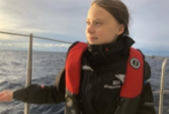 Greta Thunberg está a noroeste dos Açores