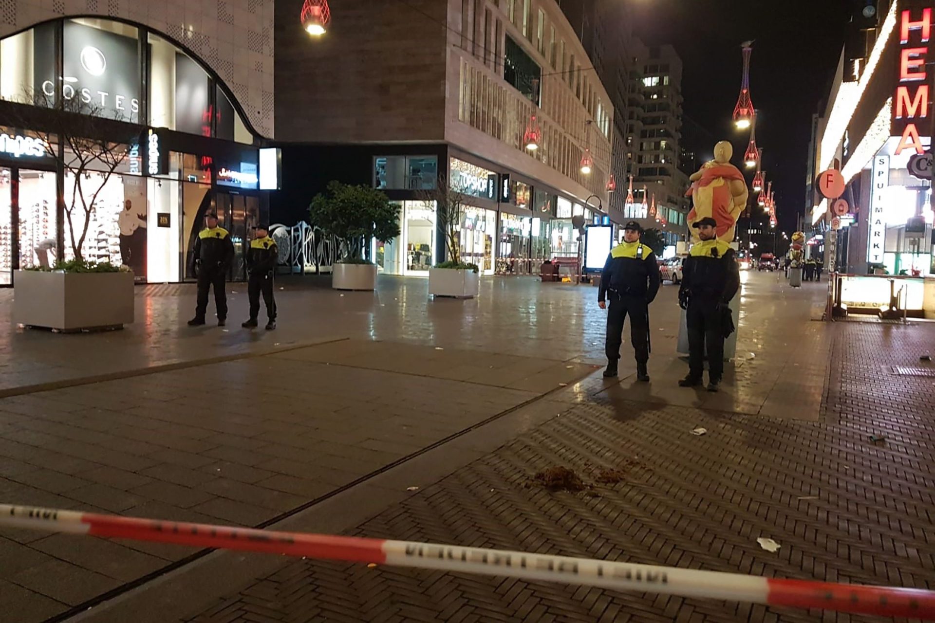 Feridos em ataque em rua comercial na Holanda são todos menores