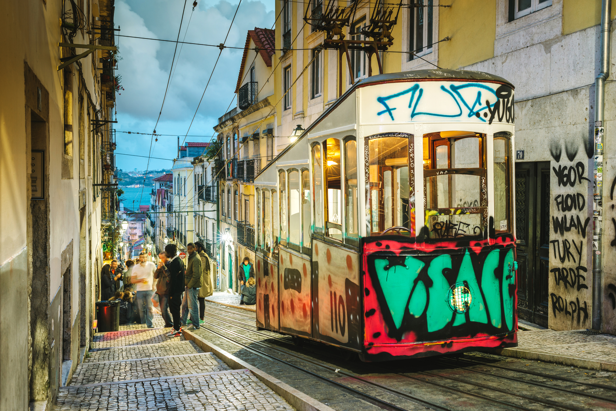 Duas das 25 ruas mais bonitas do mundo são portuguesas