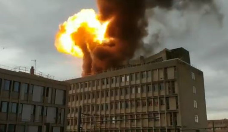 Explosão origina incêndio em Universidade francesa | VÍDEO