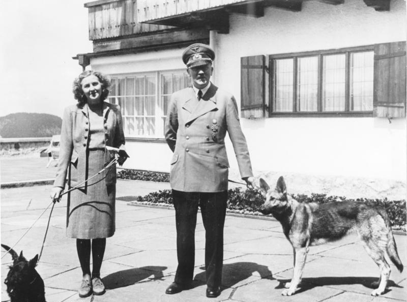 Hitler e Eva Braun nunca tiveram relações sexuais devido a condição de saúde rara