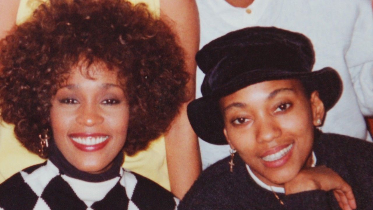 Whitney Houston manteve relação homossexual com melhor amiga