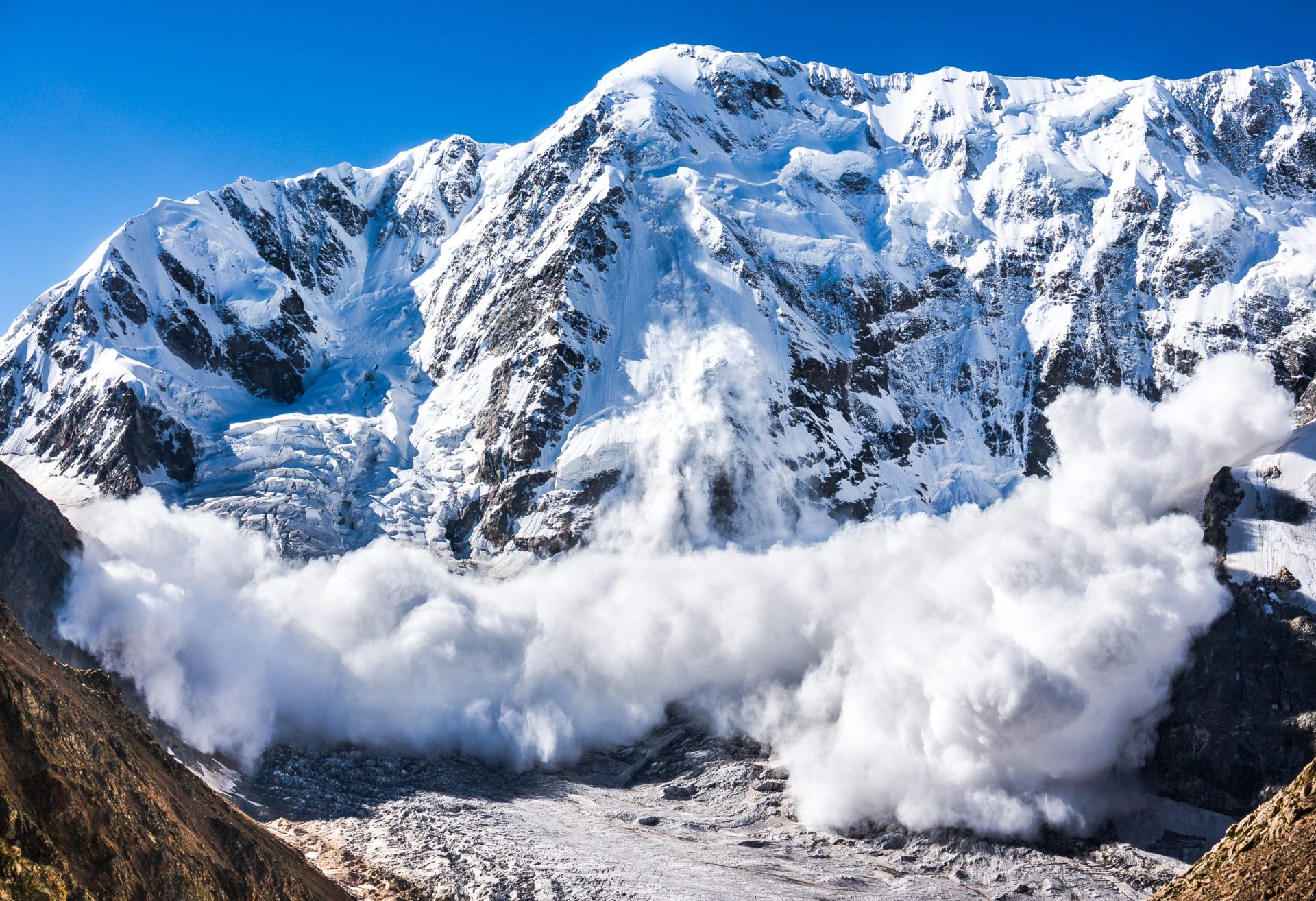 Avalanche nos Himalaias faz três vítimas mortais