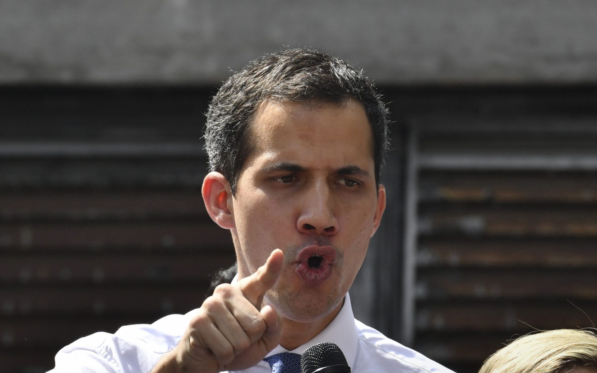 Juan Guaidó autoproclama-se presidente interino da Venezuela