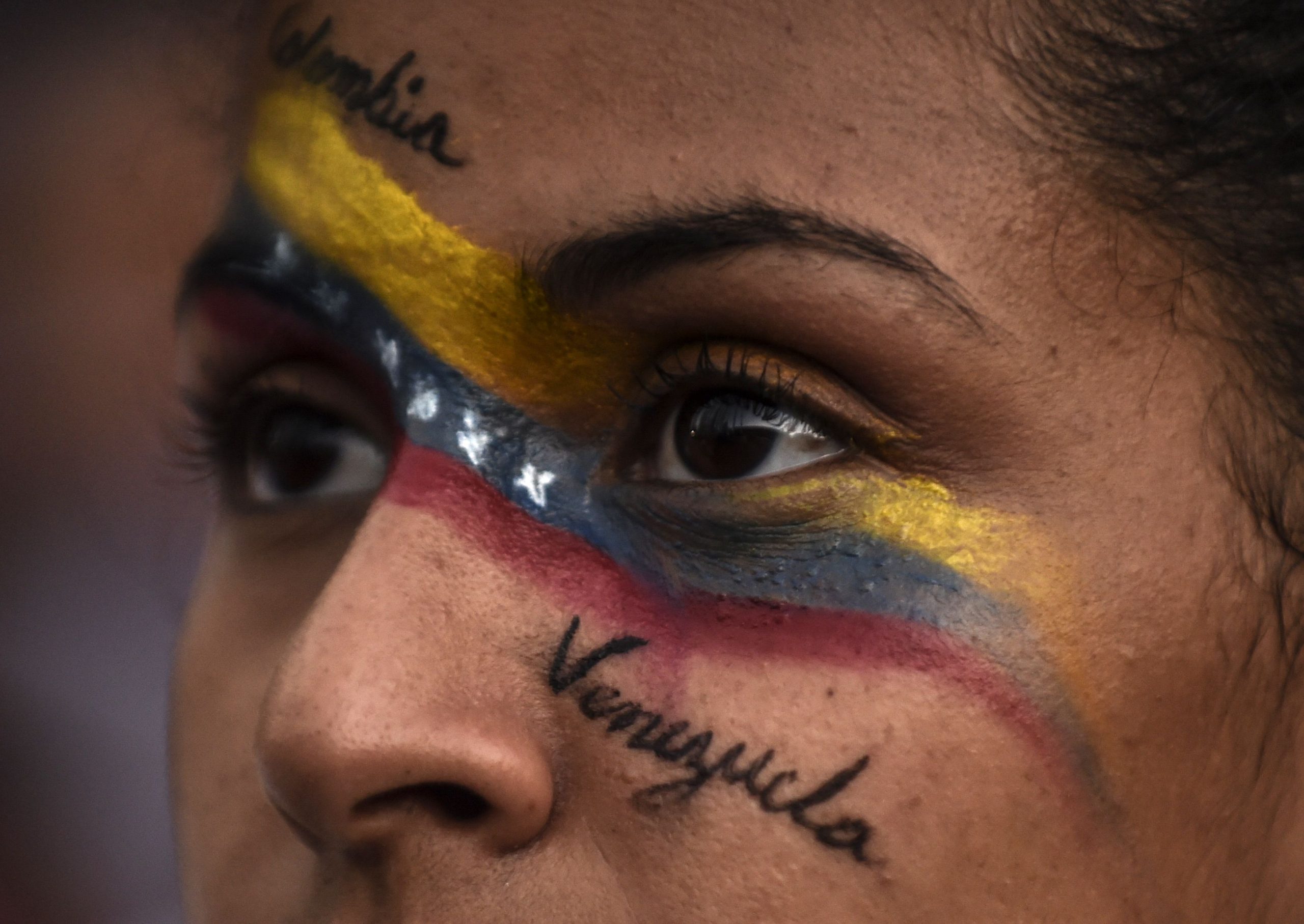 Venezuela soma 14 mortos em dois dias de protestos