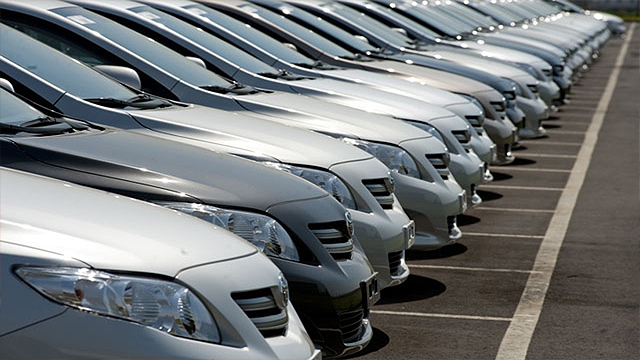 Mercado automóvel sobe 2,6% no ano passado