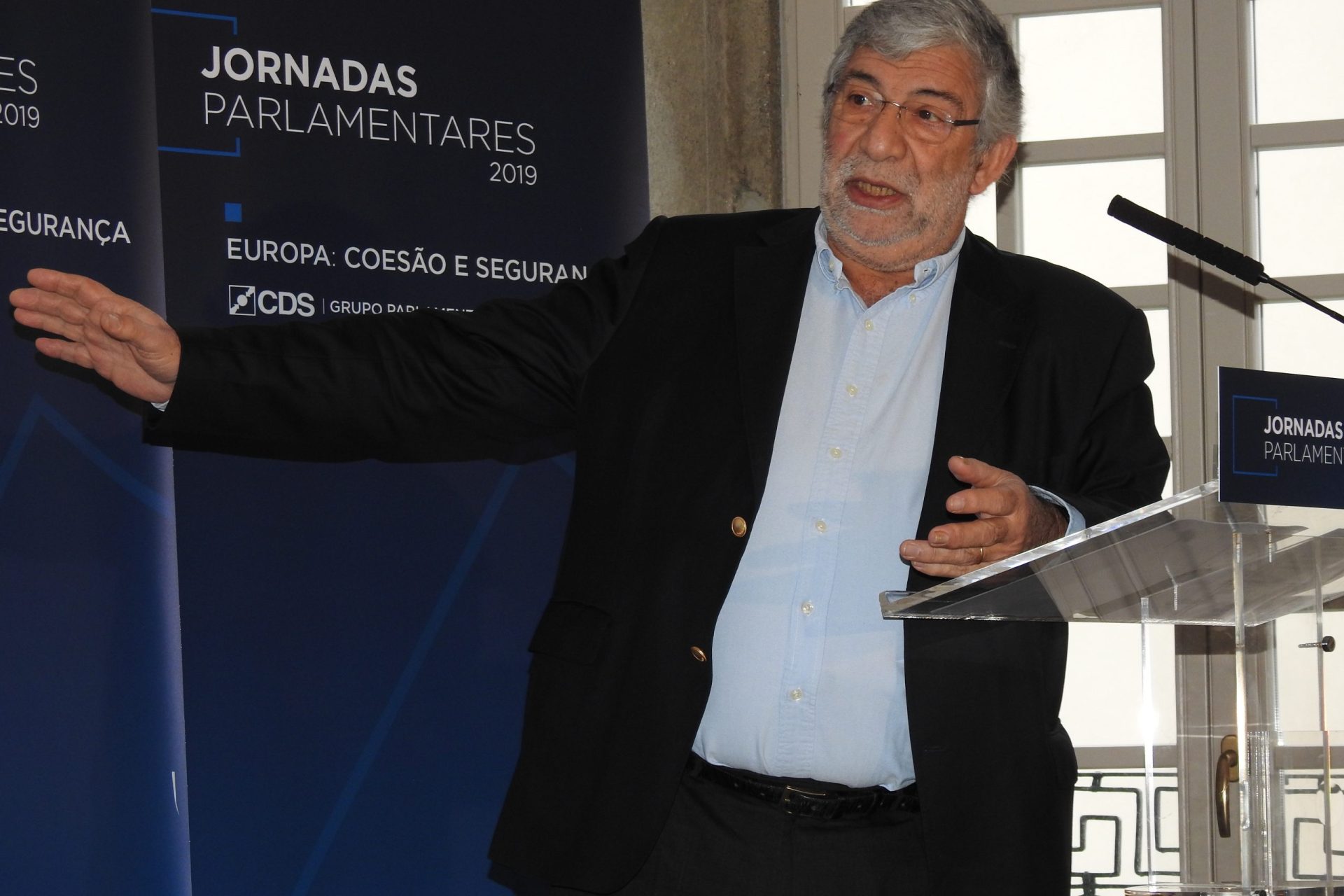 “Condução com telemóveis tem sido ‘terramoto’ em Portugal”, diz José Manuel Trigoso