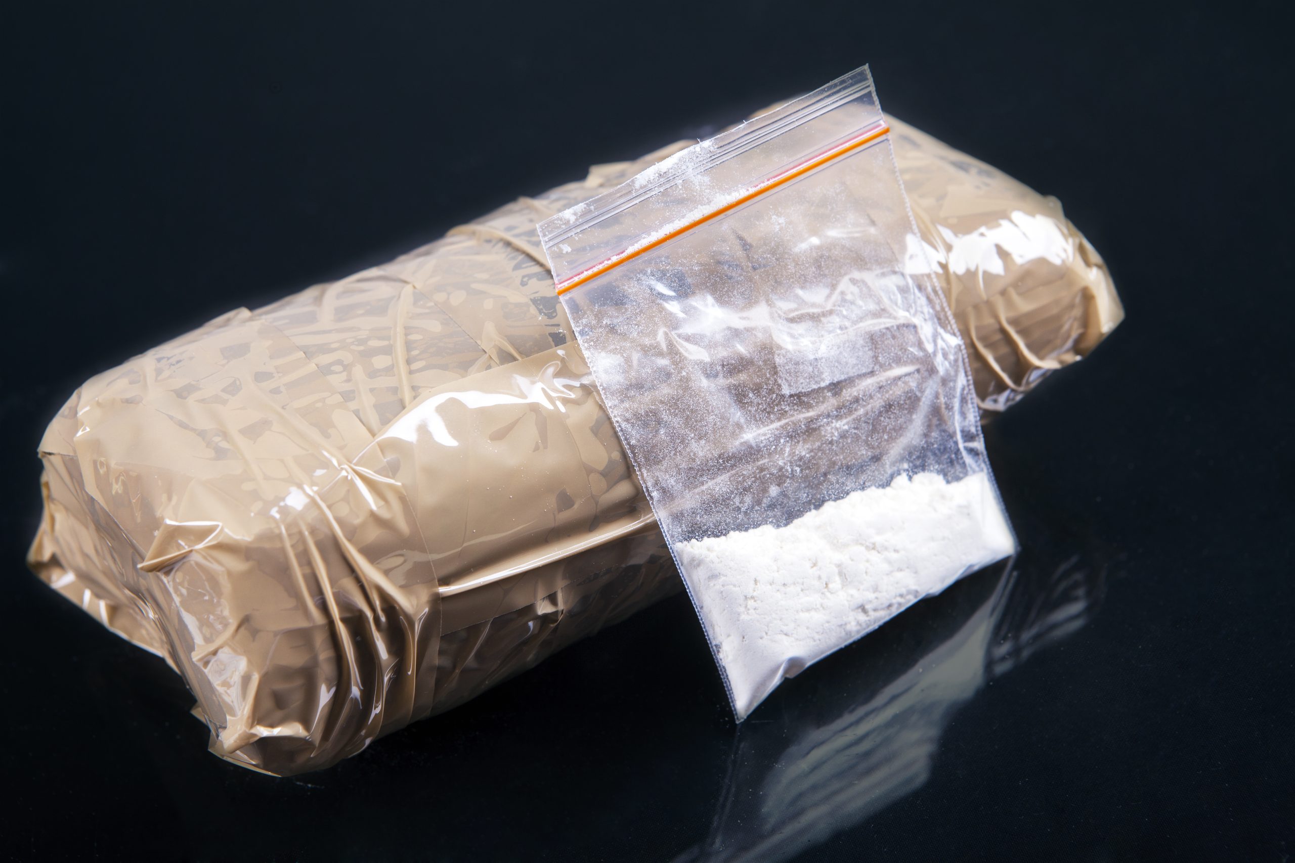 Operação “Tuga” apreende grande quantidade de cocaína em alto mar