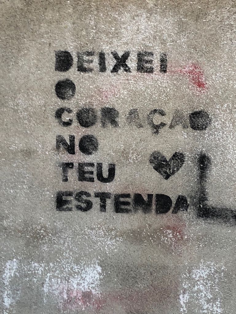 «Deixei o meu coração no teu estendal»