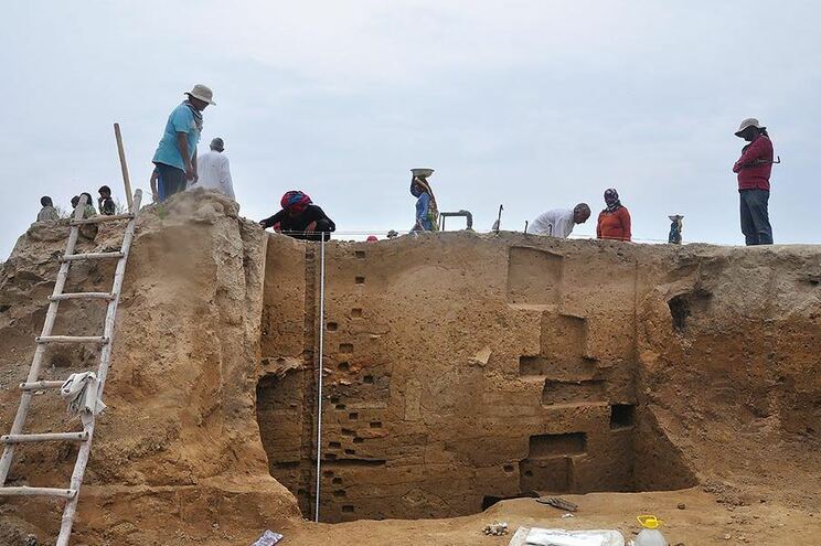 Revelados segredos de túmulo de casal que morreu há cerca de 4500 anos