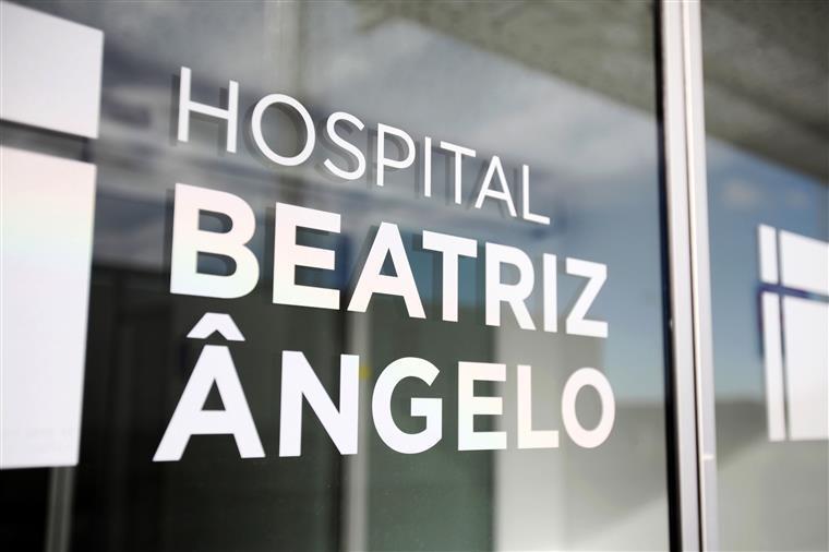 Dois doentes infetados com covid-19 no Hospital Beatriz Ângelo foram transferidos para o Hospital das Forças Armadas