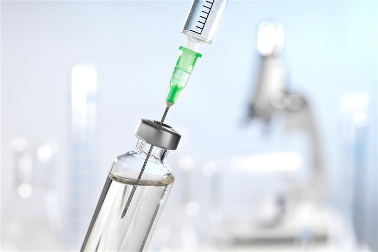 Falta de vacinas da gripe preocupa farmacêuticos