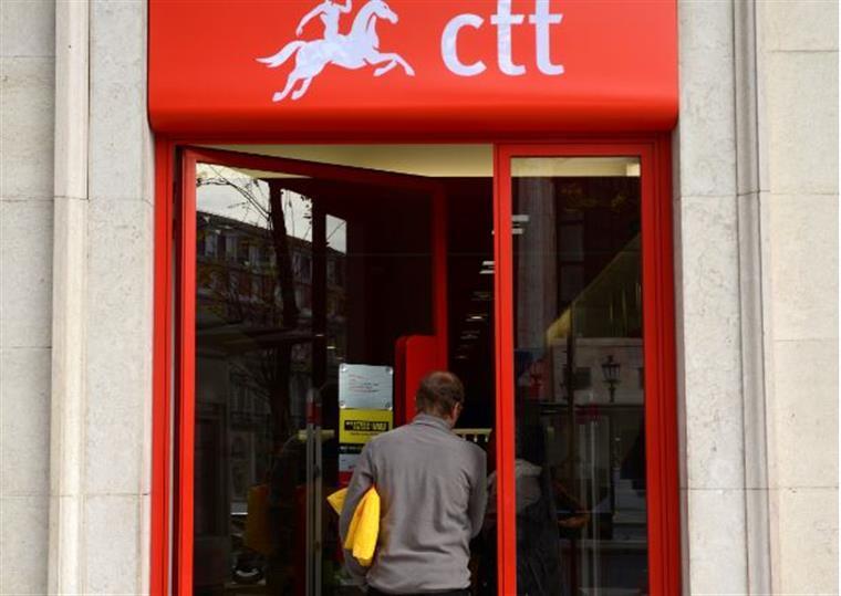 Funcionário dos CTT terá roubado mais de 50 mil euros de interior de encomendas