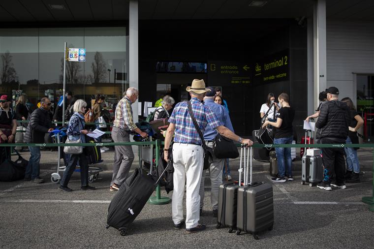 Duplicou número de emigrantes a regressar a Portugal com ajuda do Estado