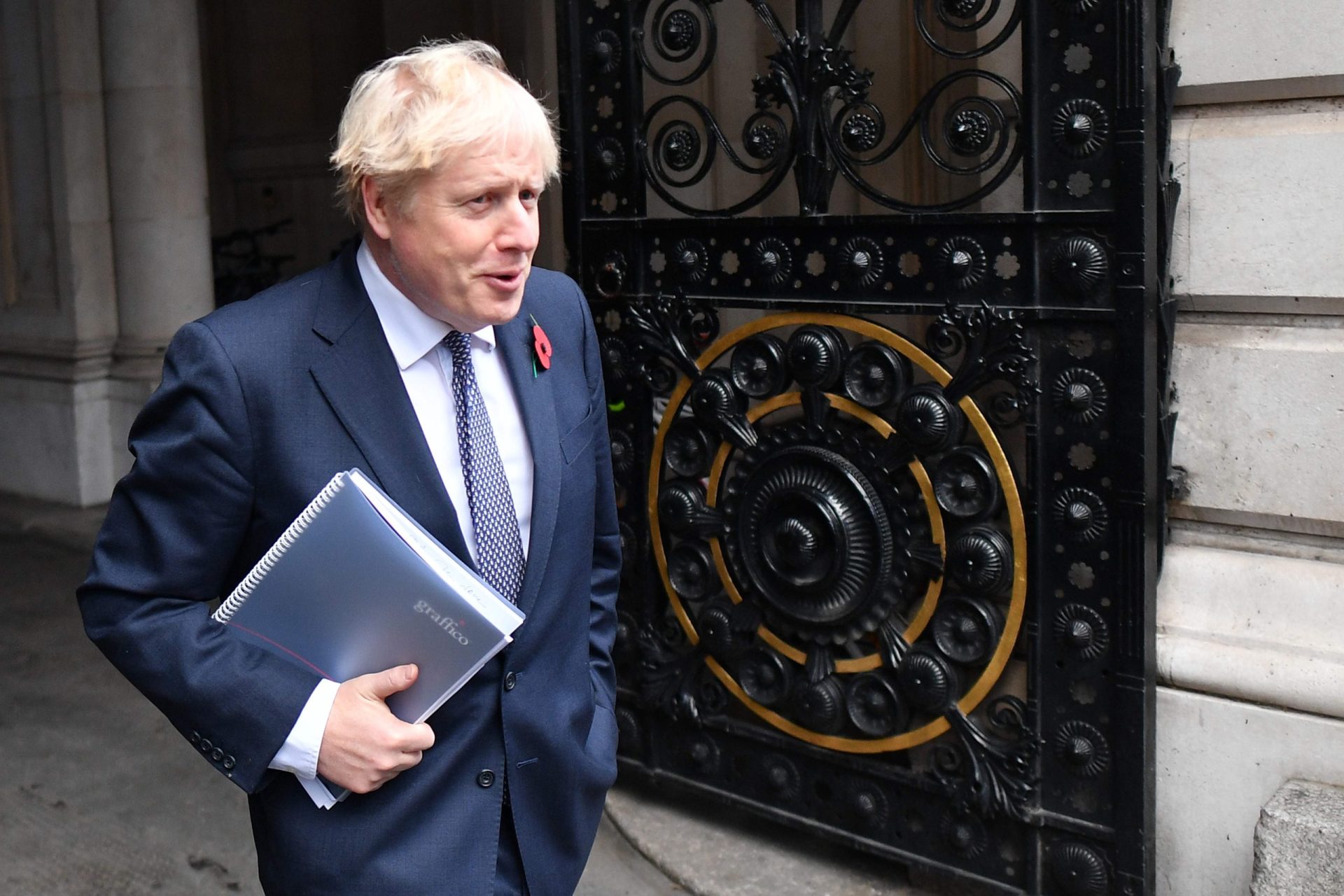 Primeiro-ministro britânico não vai prolongar confinamento nacional