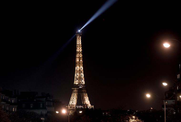Morreram mais 501 pessoas devido à covid-19 em França