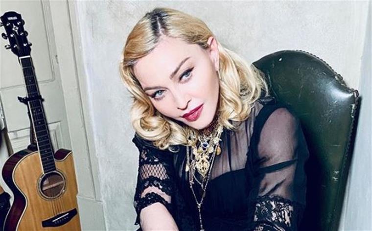 Fãs confundem Maradona com Madonna e lamentam morte da Rainha da Pop nas redes sociais