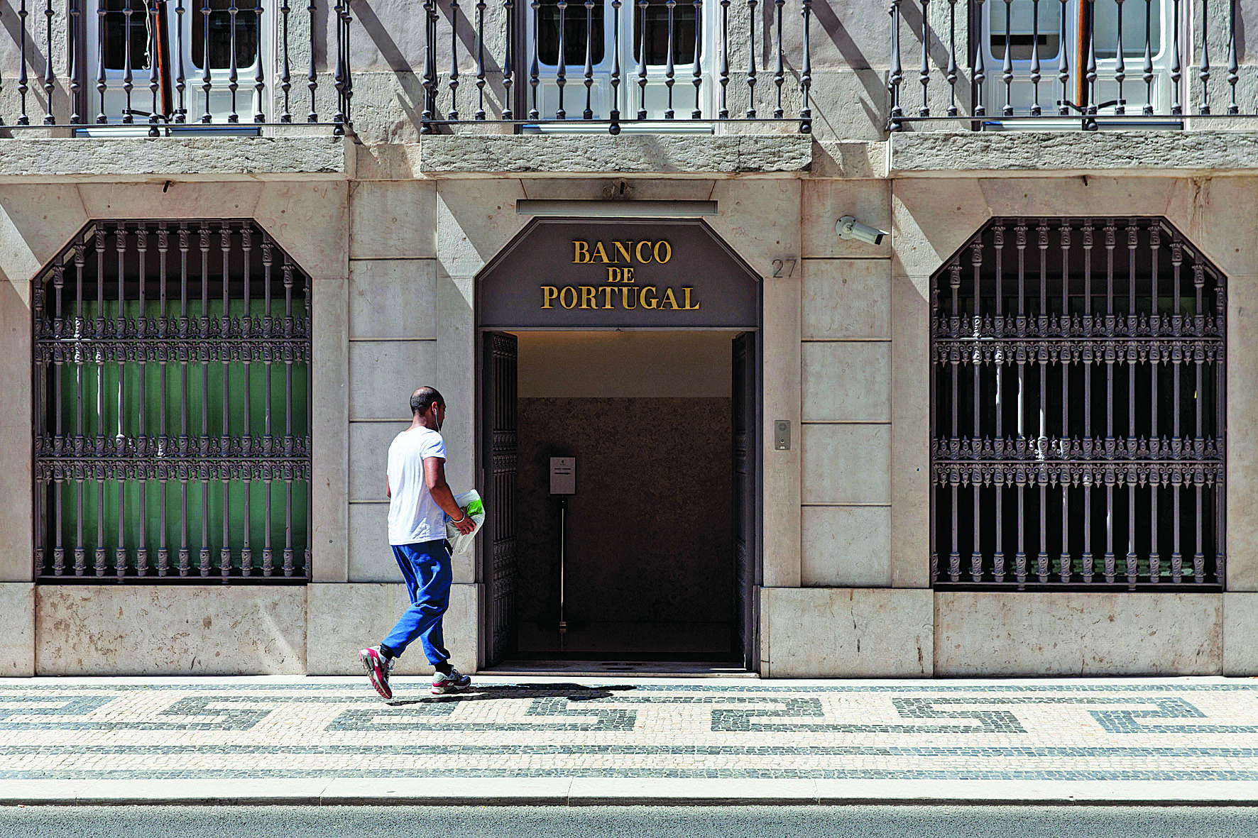 Banco de Portugal emite alerta sobre créditos ilegais anunciados no Facebook