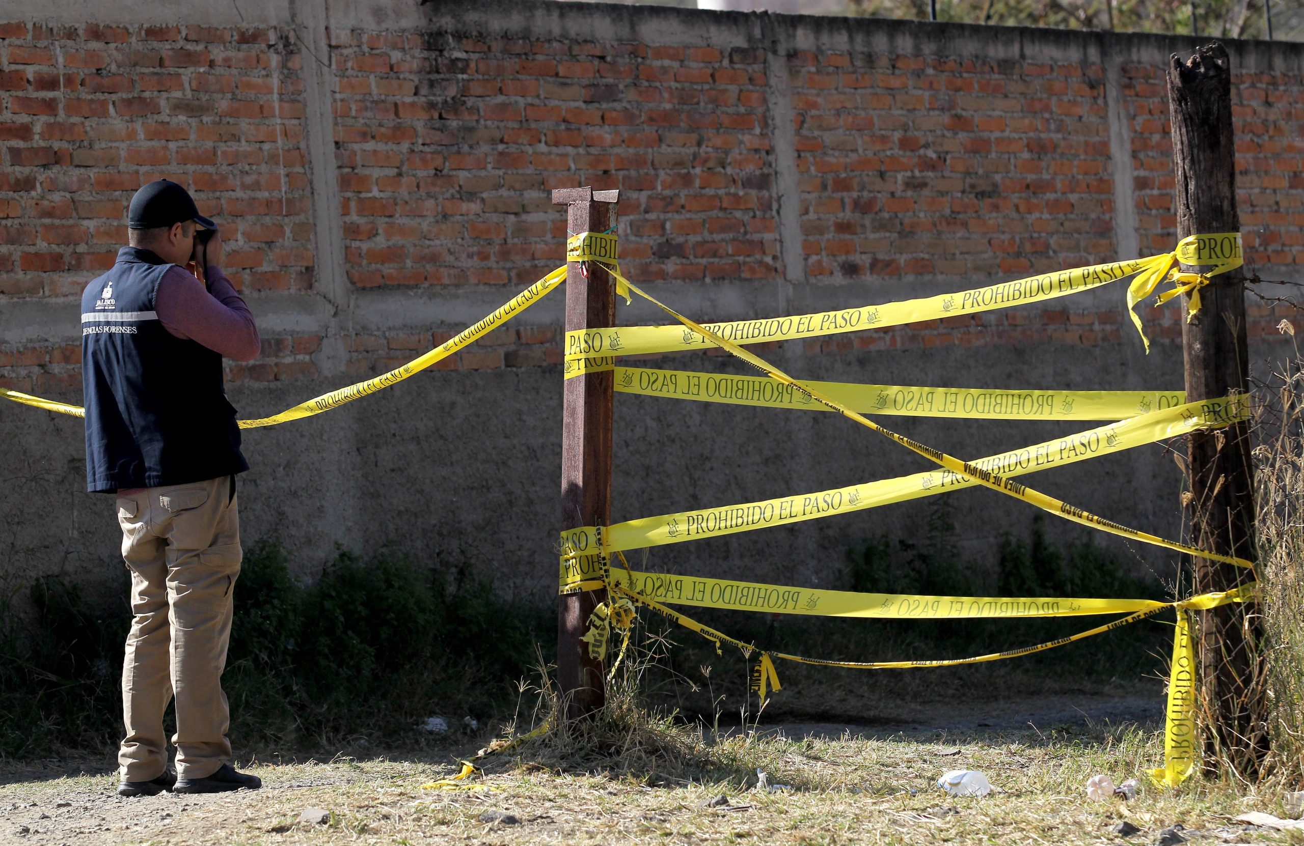 Encontrada nova vala comum com 29 cadáveres no México