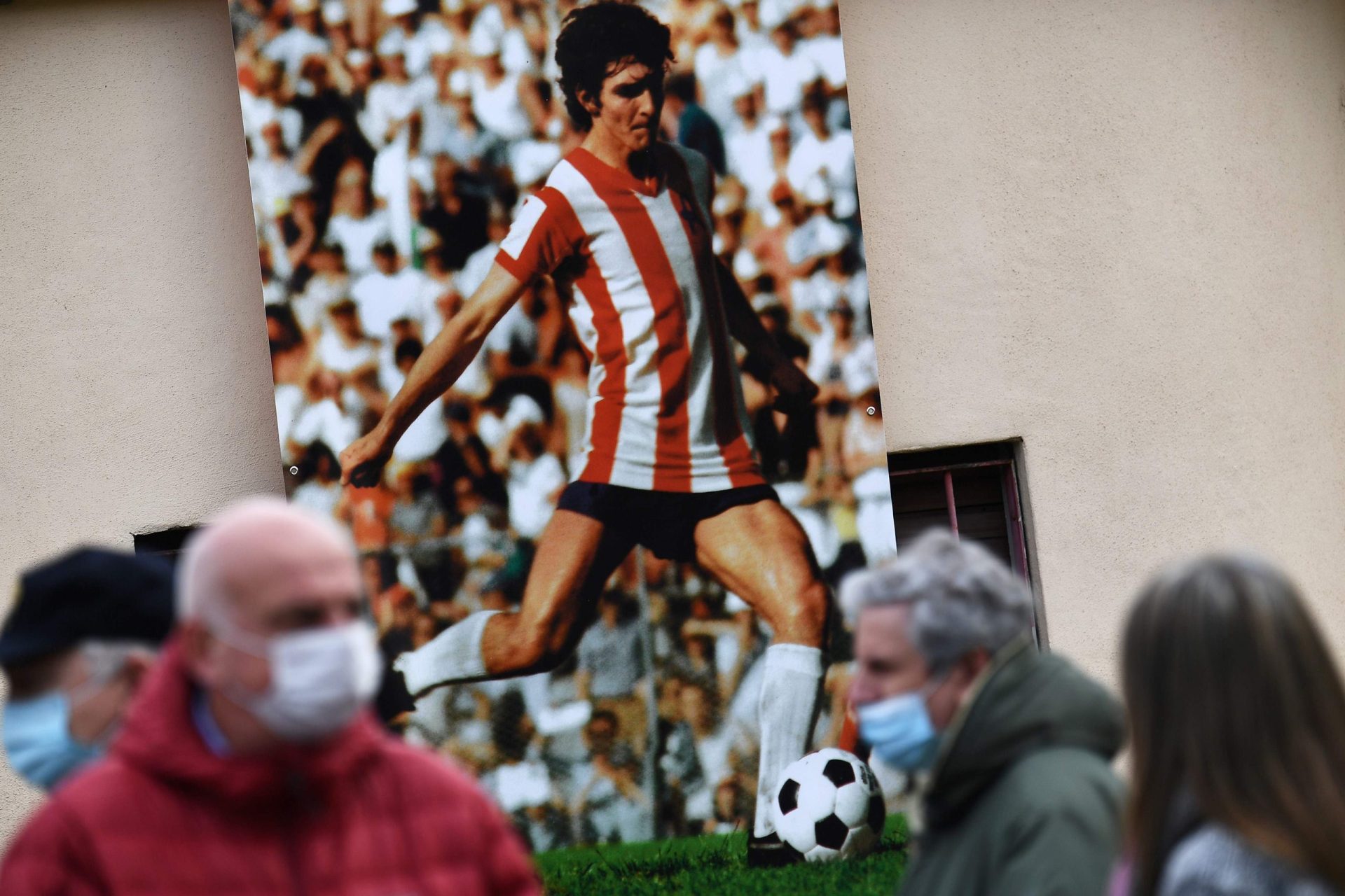 Casa de Paolo Rossi assaltada durante funeral do antigo futebolista