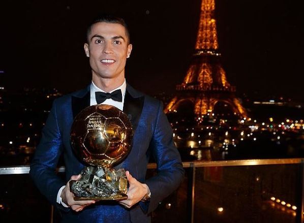 Cristiano Ronaldo faz parte do melhor onze de sempre da história do futebol