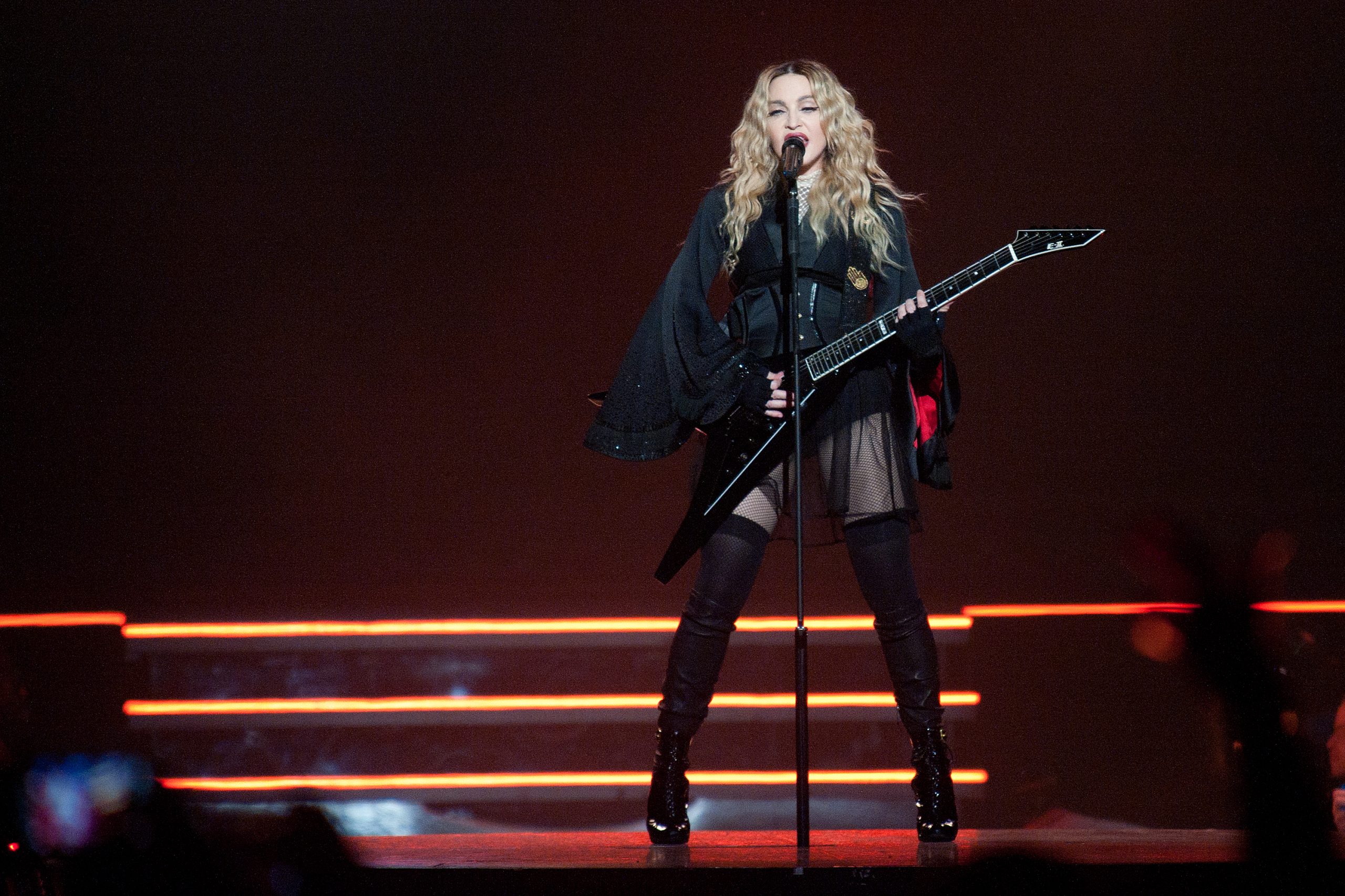 Madonna arrepende-se de ter rejeitado os papéis em Batman: Returns e Matrix